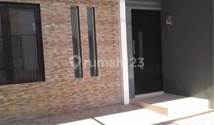 Dijual Rumah 2 Lantai Lokasi Strategis di Palm Oasis Surabaya Barat 2