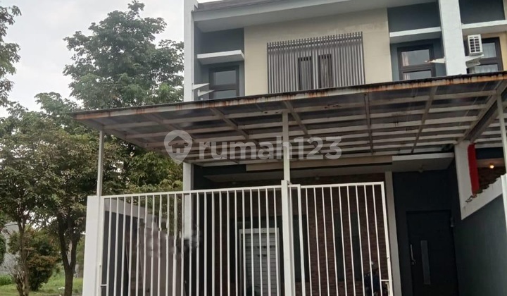 Dijual Rumah 2 Lantai Lokasi Strategis di Palm Oasis Surabaya Barat