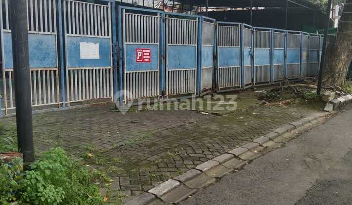 Shop House Bonus Warehouse Suitable for Business Strategic Location in Suratmo Semarang Close to Krapyak Toll Gate 1