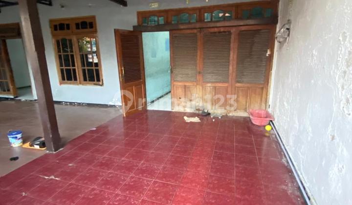 Dijual Cepat Rumah 2,5 Lantai di Rungkut Asri Barat Surabaya Dekat Rungkut Industri 2