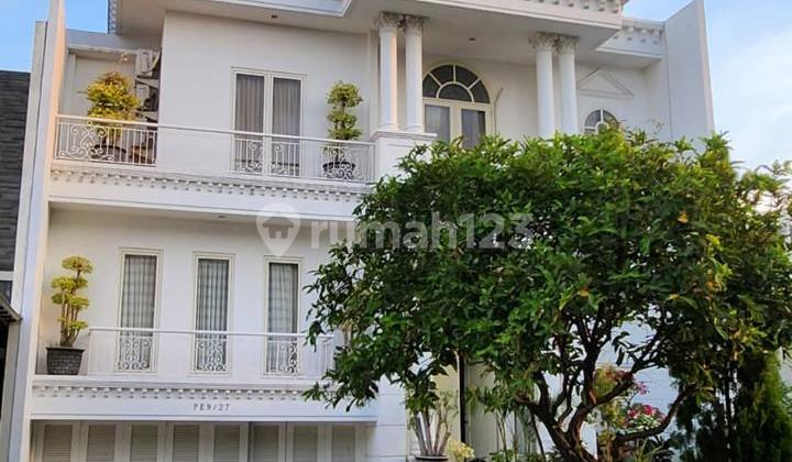 Rumah 2,5 Lantai Full Furnish Kawasan Elite Surabaya Barat di Pakuwon Indah Rumah 2,5 Lantai Full Furnish Kawasan Elite Surabaya Barat di Pakuwon Indah