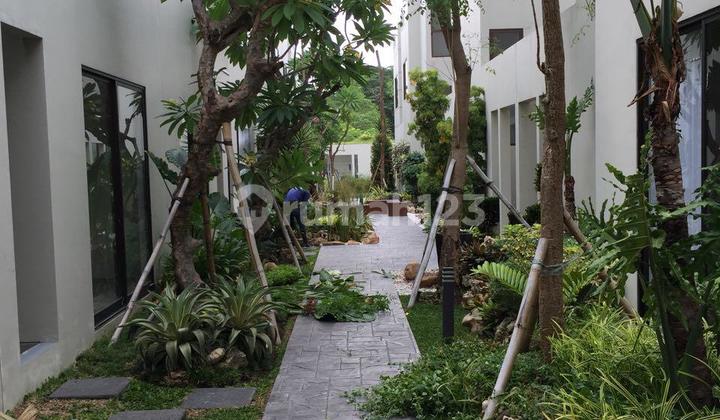 Cheap Rent Beautiful 2-Story House in Garden Ville West Surabaya 2