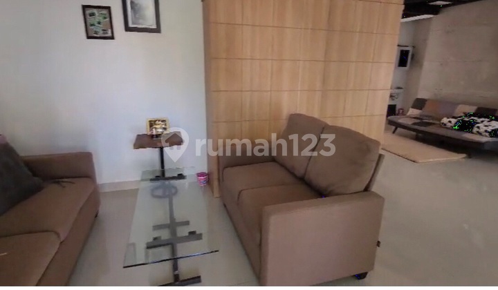 Rumah Siap Huni Full Furnished Nyaman Dengan Lantai Mezanine 2