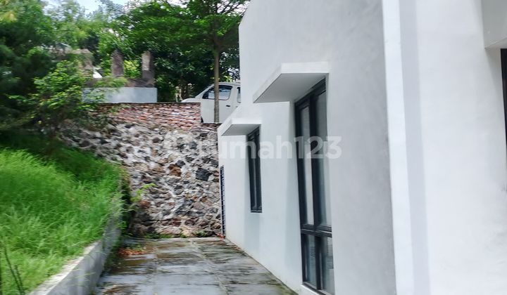 Harga di Bawah NJOP Rumah Baru Simple di Pandanaran Hill 2