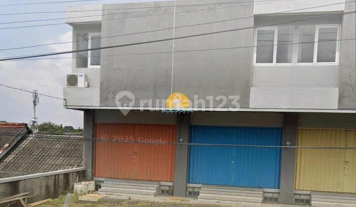 Shop House with Parking Area in Candi Gatot Subroto Industrial Zone 1