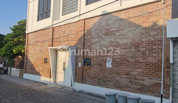 Dijual Rumah Kost Aktif Di Jambangan Surabaya Selatan Kost di Jl. Jambangan Tama II No. 16, Jambangan, Jambangan, Kota Surabaya, Jawa Timur, Indonesia, 60232, Jambangan SHM 1