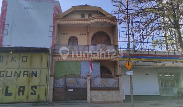 Dijual Rumah No Jalan Ahmad Yani Surabaya Rumah Bagus SHM di Indomaret A Yani Frontage 127, Jl. Ahmad Yani, Jemur Wonosari, Wonocolo, Kota Surabaya, Jawa Timur, Indonesia, 60237, Jemursari