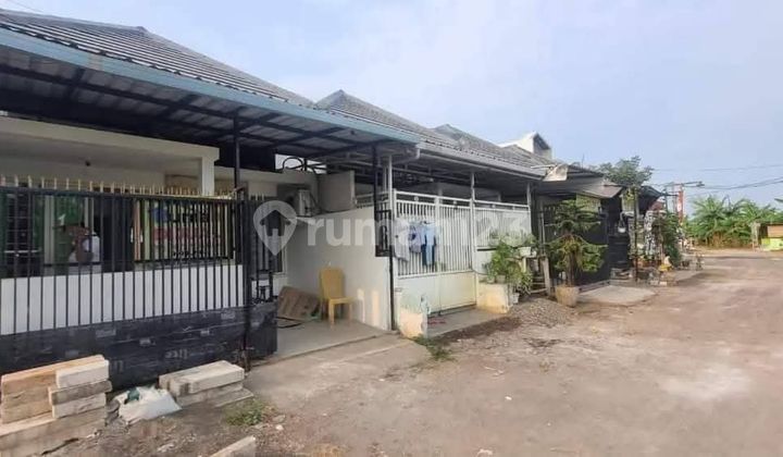 Affordable House for Sale in Kavling Polda, Wage, Taman Sidoarjo. Good SHM House at Jl. Jeruk III No.3, Wage, Taman, Sidoarjo, East Java, Indonesia, 61257, Taman. 2