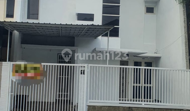 Disewakan Rumah 2 Lantai Di Perumahan Pondok Candra Waru Sidoarjo Rumah Bagus di Indomaret Pondok Candra, Jl. Raya Taman Asri, Tambaksumur, Waru, Sidoarjo, Jawa Timur, Indonesia, 61256, Waru Disewakan Rumah 2 Lantai Di Perumahan Pondok Candra Waru Sidoarjo Rumah Bagus di Indomaret Pondok Candra, Jl. Raya Taman Asri, Tambaksumur, Waru, Sidoarjo, Jawa Timur, Indonesia, 61256, Waru