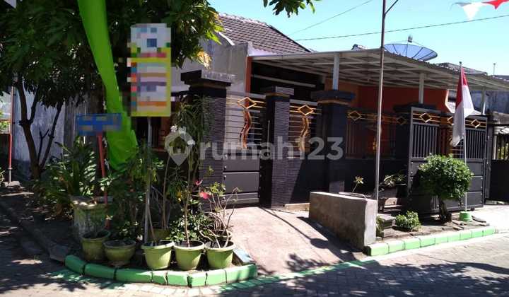 Dijual Rumah Hook Di Perumahan Masangan Kulon Sukodono Sidoarjo Rumah Bagus SHM di Indomaret Kelopo Sepuluh, Jl. Raya Kloposepuluh, Keloposepuluh, Sukodono, Sidoarjo, Jawa Timur, Indonesia, 61258, Sukodono 2