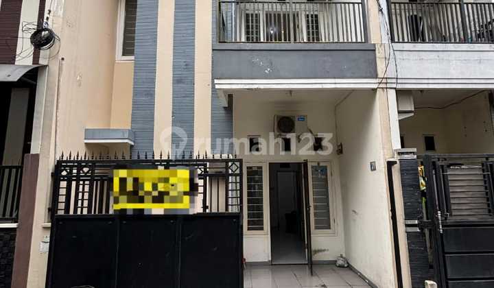 Dijual Rumah 2 Lantai Di Dukuh Setro Tambaksari Surabaya Rumah SHM di Gapura Jalan Dukuh Setro XI A, Jl. Duku Setro XI, Gading, Tambaksari, Kota Surabaya, Jawa Timur, Indonesia, 60134, Tambaksari