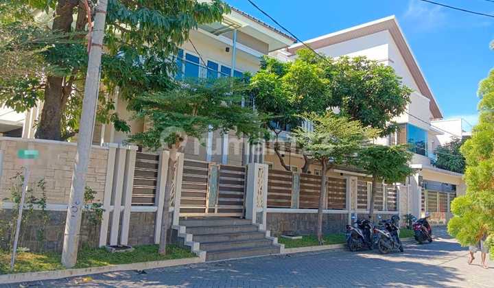 Luxury House For Sale In Delta Sari Baru Housing Complex, Waru, Sidoarjo 2