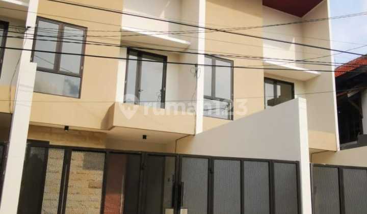 Dijual Rumah Baru 2 Lantai Di Semampir Sukolilo Surabaya Timur Rumah Bagus SHM di Semampir Residence By, Jl. Semampir Tengah No. 38, Medokan Semampir, Sukolilo, Kota Surabaya, Jawa Timur, Indonesia, 60119, Sukolilo