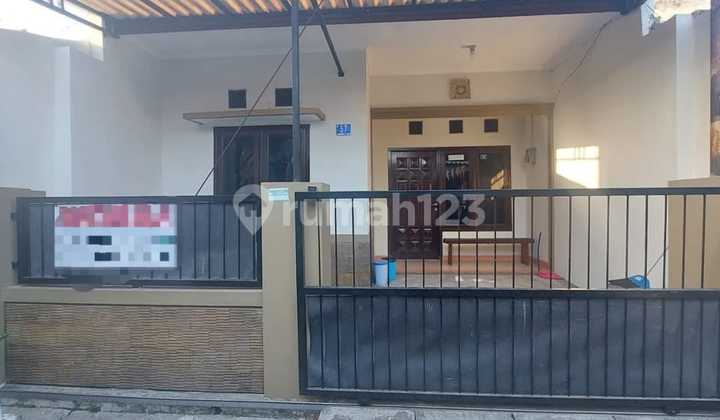 Dijual Rumah Siap Huni Di Manukan Tandes Surabaya Barat Rumah SHM Bagus di Toko Makmur - Manukan, Jl. Manukan Tengah 52j Rt. 999 / Rw. 999, Sambikerep, Sambikerep, Kota Surabaya, Jawa Timur, Indonesia, 60217, Manukan 2