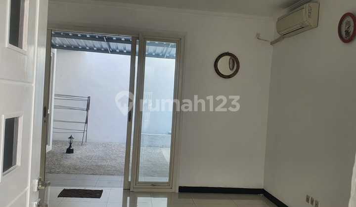 Disewakan Rumah 2 Lantai Di Perumahan Pondok Candra Waru Sidoarjo Rumah Bagus di Indomaret Pondok Candra, Jl. Raya Taman Asri, Tambaksumur, Waru, Sidoarjo, Jawa Timur, Indonesia, 61256, Waru 2