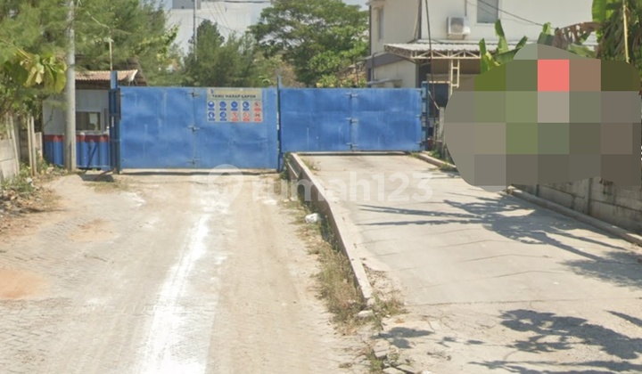 Land for Sale with Factory Bonus on Raya Deandles, Paciran, Lamongan, East Java. Factory located at Jl. Raya Deandles No 99, Tunggul, Paciran, Lamongan, East Java, Indonesia, 62264, Paciran. 25,300.0 m², furnished, with SHM (Certificate of Ownership).