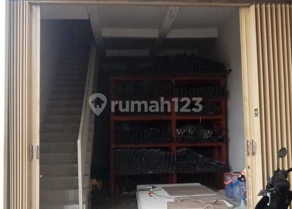 2-Story Shop House for Sale on Raya Kwangsan Sedati Sidoarjo, Indomaret Shop House, Jl. Mangkurejo, Kwangsan, Sedati, Sidoarjo, East Java, Indonesia, 61253, Sedati 52.0 m² with SHM 2