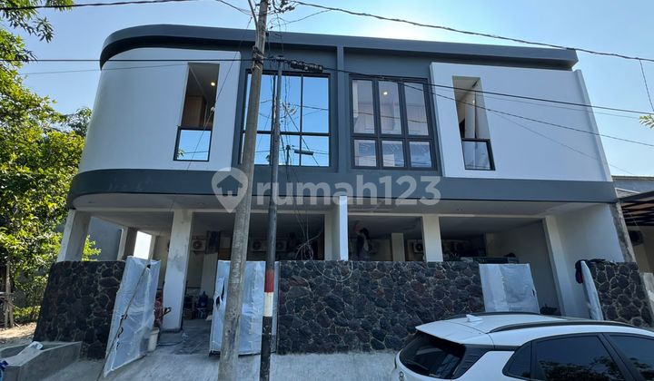 Dijual Rumah Kost Di Lakarsantri Surabaya Barat Kost di Indomaret, Jl. Lakarsantri, Lakarsantri, Lakarsantri, Kota Surabaya, Jawa Timur, Indonesia, 60211, Lakarsantri SHM