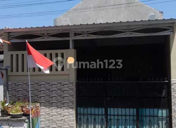 Dijual Rumah Siap Huni di Petemon Sawahan Surabaya Barat Rumah SHM di Jl. Petemon Iii No.42, Petemon, Sawahan, Kota Surabaya, Jawa Timur, Indonesia, 60252, Petemon Dijual Rumah Siap Huni di Petemon Sawahan Surabaya Barat Rumah SHM di Jl. Petemon Iii No.42, Petemon, Sawahan, Kota Surabaya, Jawa Timur, Indonesia, 60252, Petemon