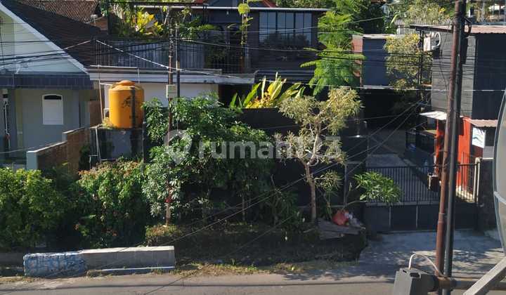 Beautiful House on Trawas Main Road Near Tourist Attractions 2