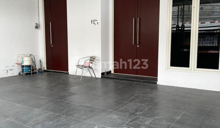 Nice 2-Story House for Rent in Darmo Permai 2