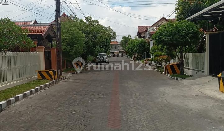 JUAL MURAH RUMAH DIKOMPLEK ELIT MANYAR KARTIKA 2
