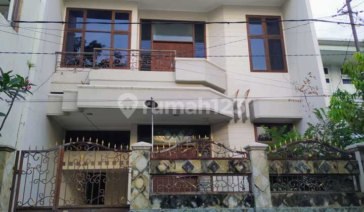 Jual Cepat Rumah Megah di Simpang Darmo Permai