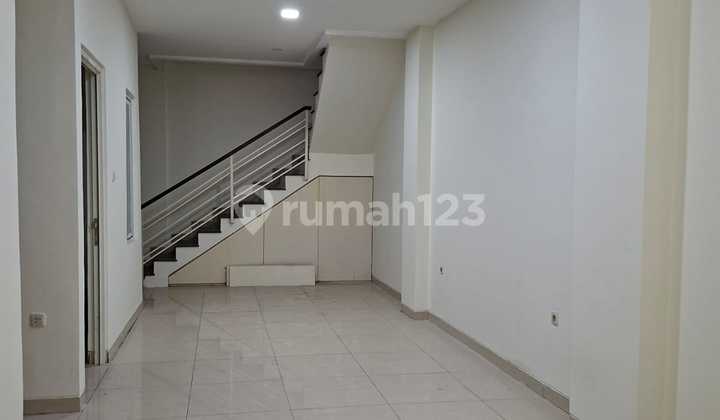 For Sale Ready-to-Occupy Home in Taman Permata Parahyangan, a 2.5-story house