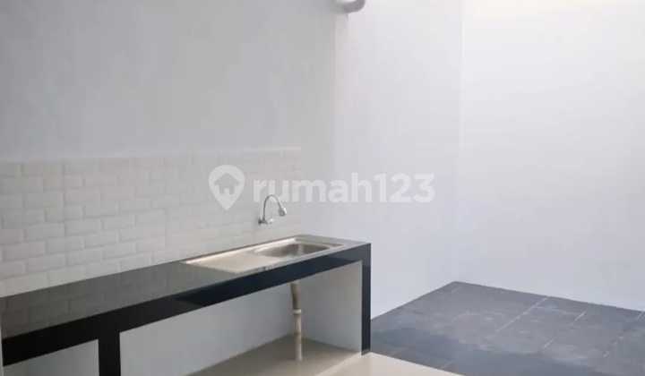 FOR SALE QUICKLY READY-TO-OCCUPY HOUSE IN EXCLUSIVE CLUSTER OF KOTA WISATA 2