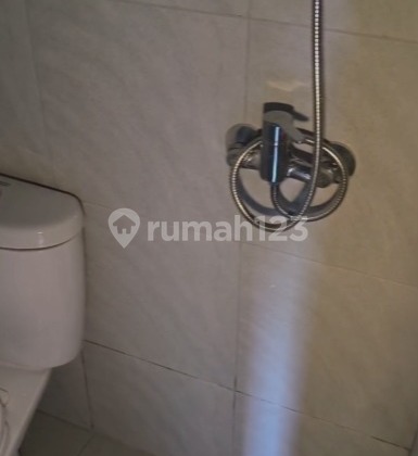 Dijual Rumah Cantik Siap Huni Berlokasi di Tanah 2