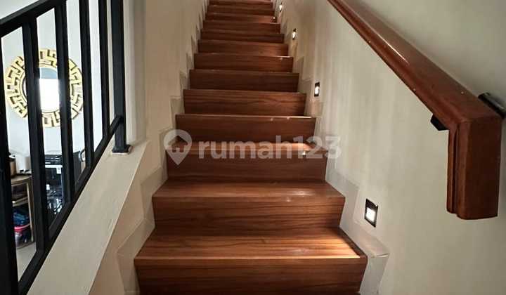 Rumah Dijual di Grand Wisata West Esplanade 2