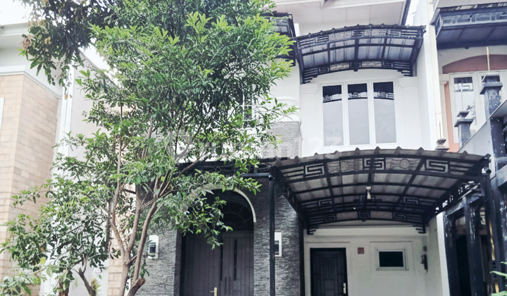 Disewakan Rumah Besar Grandwisata Cluster Sunrise Paradise Disewakan Rumah Besar Grandwisata Cluster Sunrise Paradise