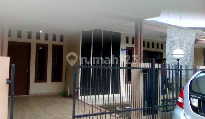 For Sale Newly Renovated House Only 1M in Pondok Pekayon Indah, South Bekasi. 2