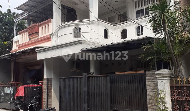 Rumah di Jual. Komplek Walikota Meruya Jakarta Barat