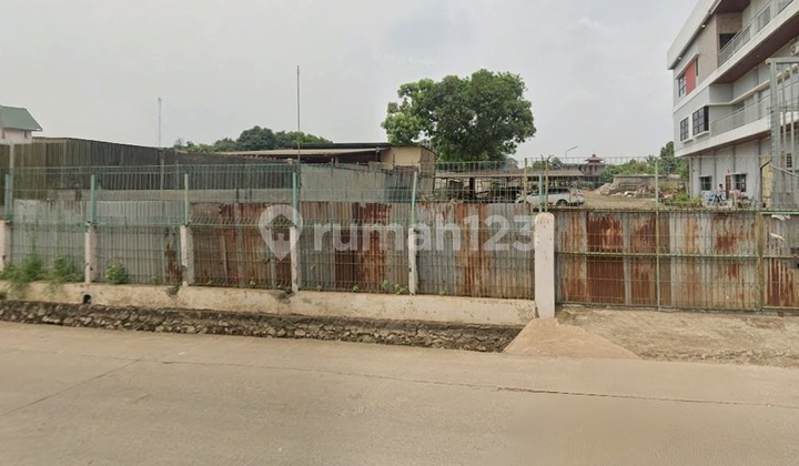 Tanah Komersial 1.220 M² Pinggir Jalan Raya Mt Haryono - Cocok Untuk Gudang / Usaha