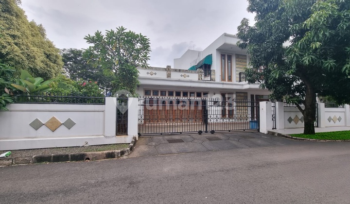 Rumah Mewah Hoek 444M² Taman Permata Buana - Langka! 2 SHM, Taman Luas