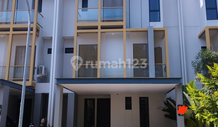 Beautiful Eonna Aerra House BSD City