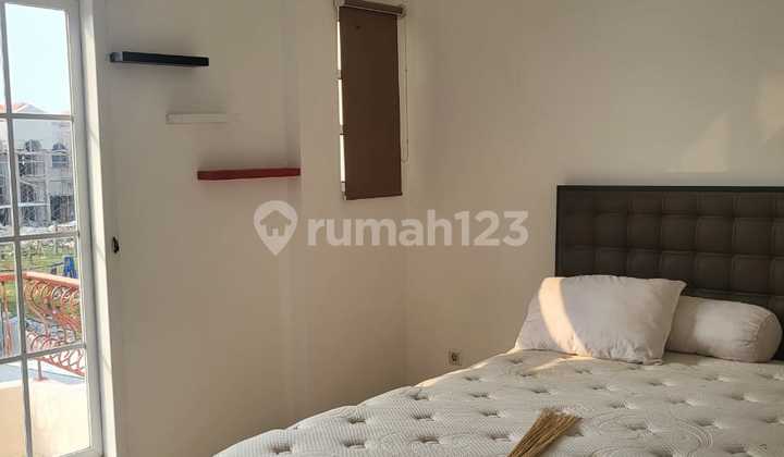 Disewakan Rumah di Angel Residence, Jakarta Barat Disewakan Rumah di Angel Residence, Jakarta Barat