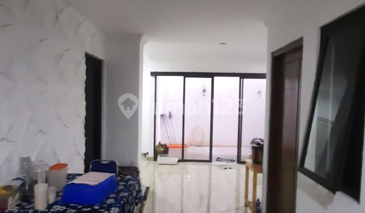 Rumah Bagus 3 Lantai Siap Huni Ada Rooftop di Meruya, Jakarta Barat 2