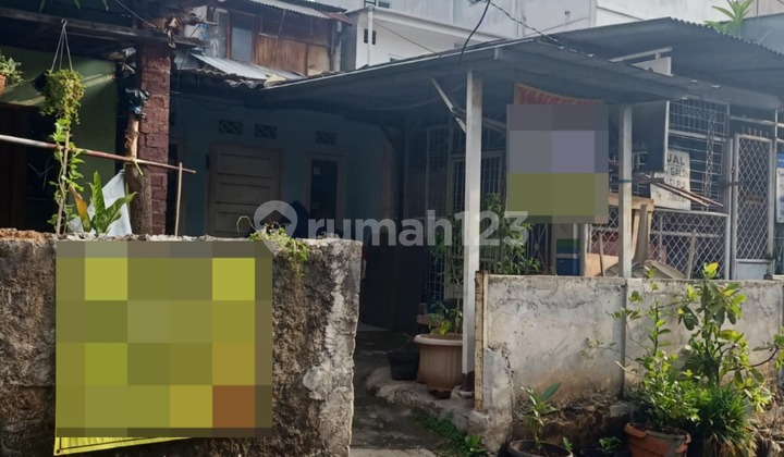 South Facing Land, Strategic Location in Cilandak, South Jakarta South Facing Land, Strategic Location in Cilandak, South Jakarta