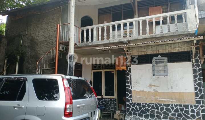 Rumah Tua Hitung Tanah Lokasi Strategis di Tb Simatupang, Jakarta Selatan