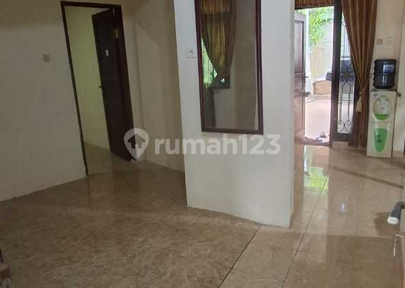 Rumah Di Jual Balikpapan Regency Halaman Luas Depan Belakang  2