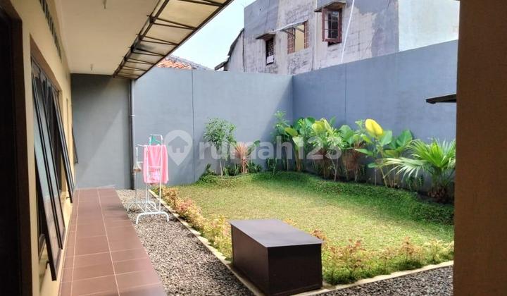 Serene Home with Strategic Location 4 BR Ready to Occupy in Petogagan, Kebayoran Baru - South Jakarta 2