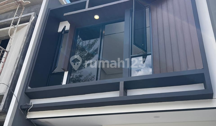 Buruan Sebelum Sold Out, Dijual Rumah Brand New Luas 125M² di Meruya, Kembangan