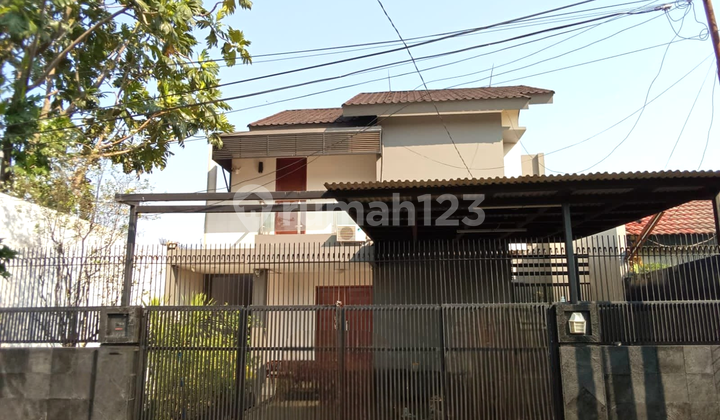 Dijual Cepat Rumah Asri Di Meruya Luas Tanah 250m², Dekat Akses Tol, Strategis & Bebas Banjir