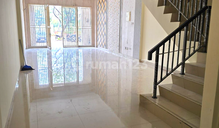 Ruko Cbd Green Lake City, Bagus Siap Pakai Ruko Cbd Green Lake City, Bagus Siap Pakai