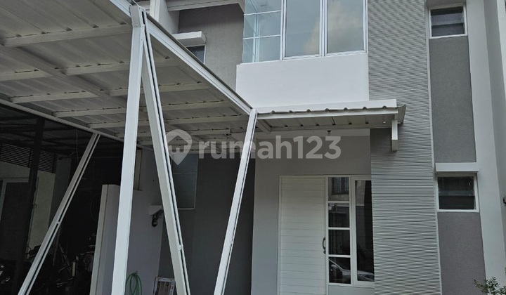 Disewakan - Rumah Siap Huni | Depan Cluster | Aman & Nyaman