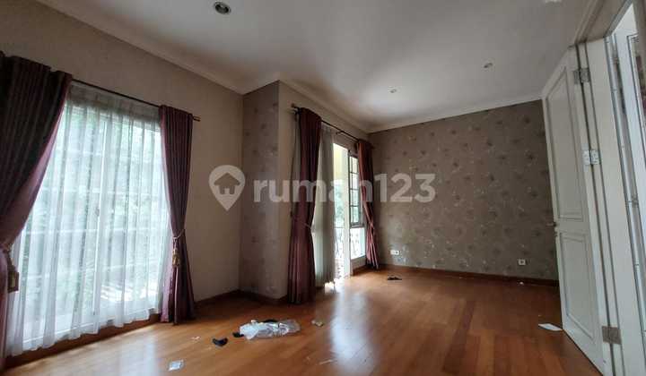 Rumah The Green Bsd | Depan Area Hijau | SHM | Hadap Timur Rumah The Green Bsd | Depan Area Hijau | SHM | Hadap Timur