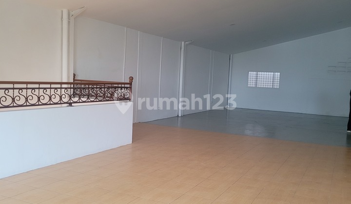 Warehouse for Rent - Taman Tekno BSD Newly Renovated Warehouse for Rent - Taman Tekno BSD Newly Renovated