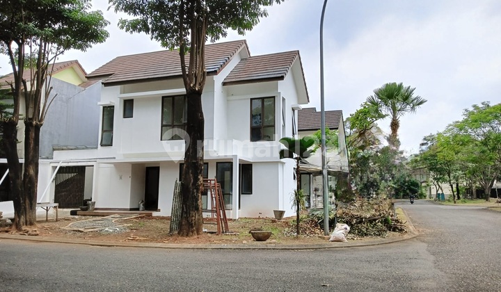 Dijual Rumah Hook The Icon Bsd - SHM, Luas & Nyaman